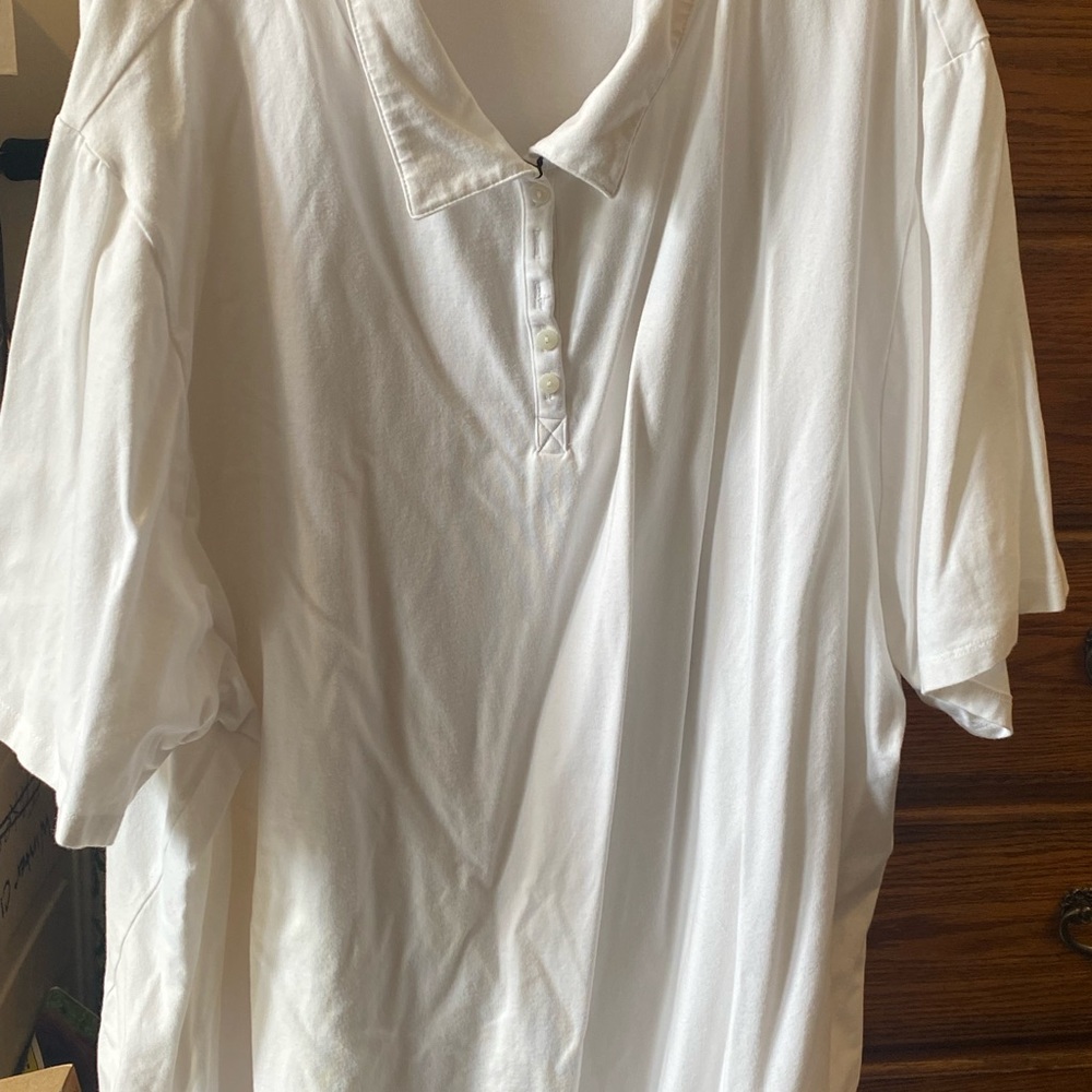 Woman’s, pull over button down White blouse. Catherine’s Suprema collection.